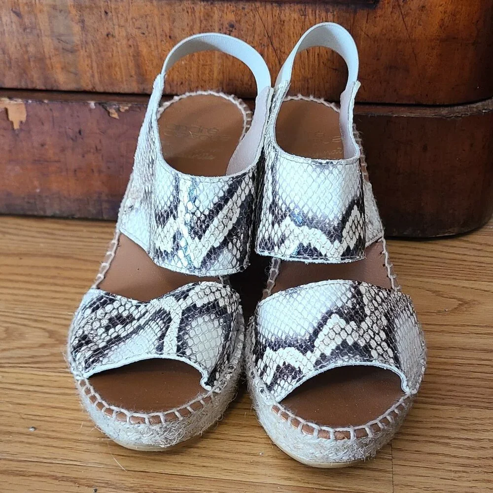 NEW! ANDRE ASSOUS ORIGINAL ESPADRILLE SNAKESKIN WEDGE HEELS SANDAL SHOES sz 8
